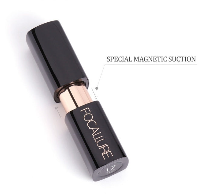 Moisturizing lipstick Moisturizing lipstick